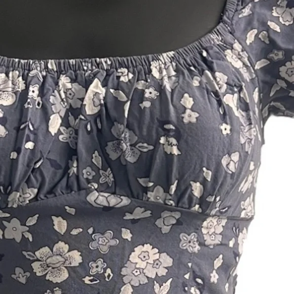 NWOT Hollister Floral Crop Top Puff Sleeve XS - Picture 3 of 10